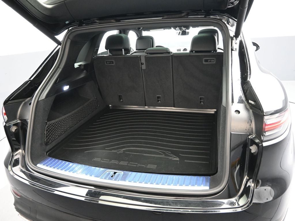 2021 Porsche Cayenne Base
