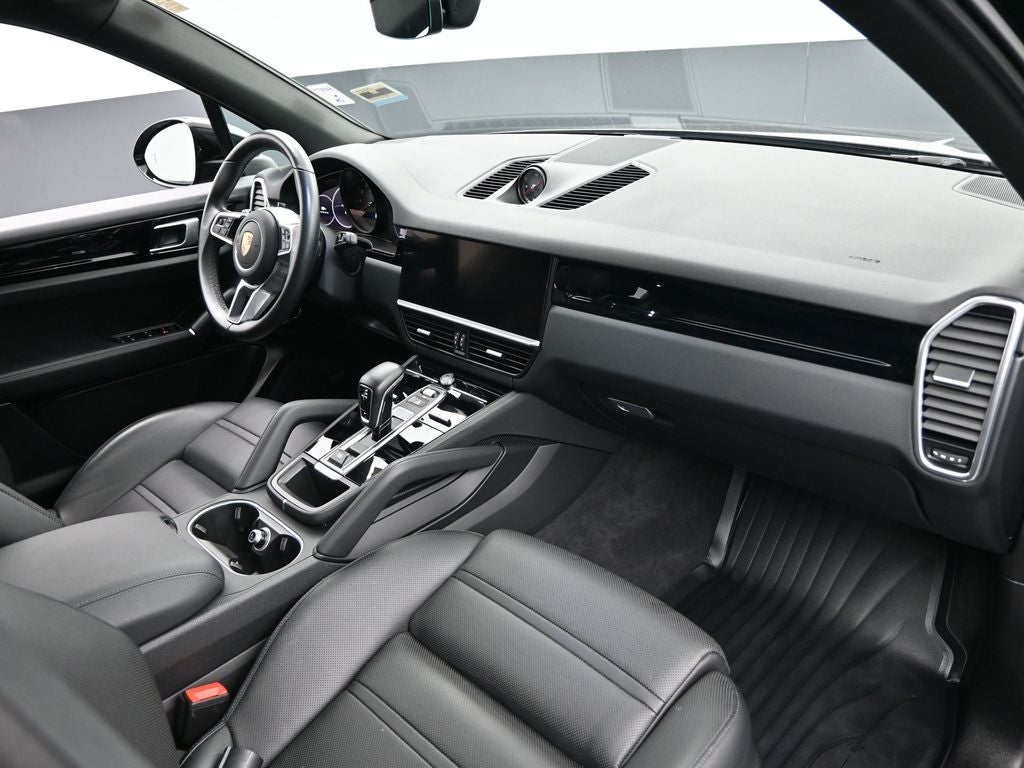 2021 Porsche Cayenne Base