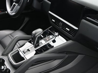 2021 Porsche Cayenne Base