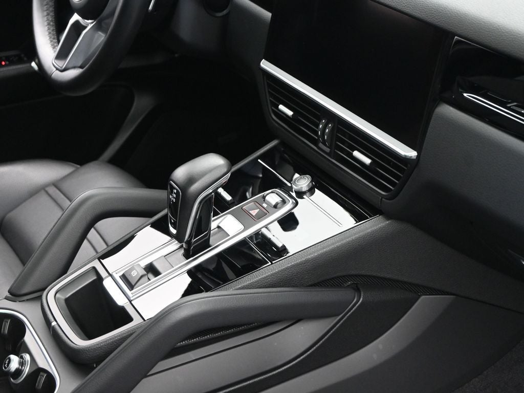 2021 Porsche Cayenne Base