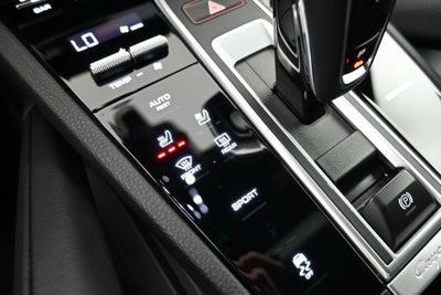 2023 Porsche Cayenne Base