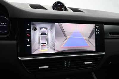 2023 Porsche Cayenne Base