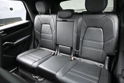 2023 Porsche Cayenne Base