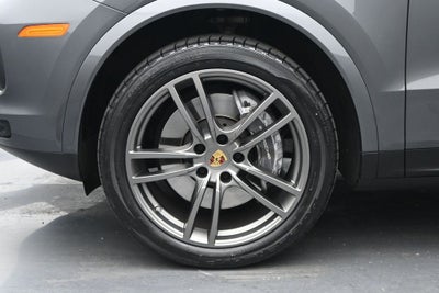 2023 Porsche Cayenne Base
