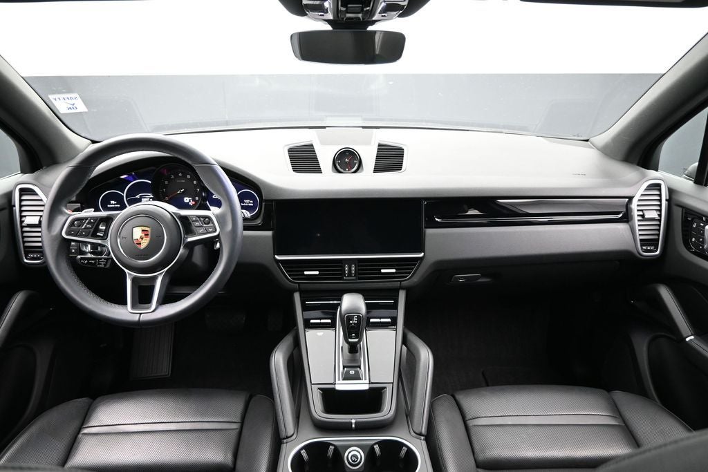 2023 Porsche Cayenne Base