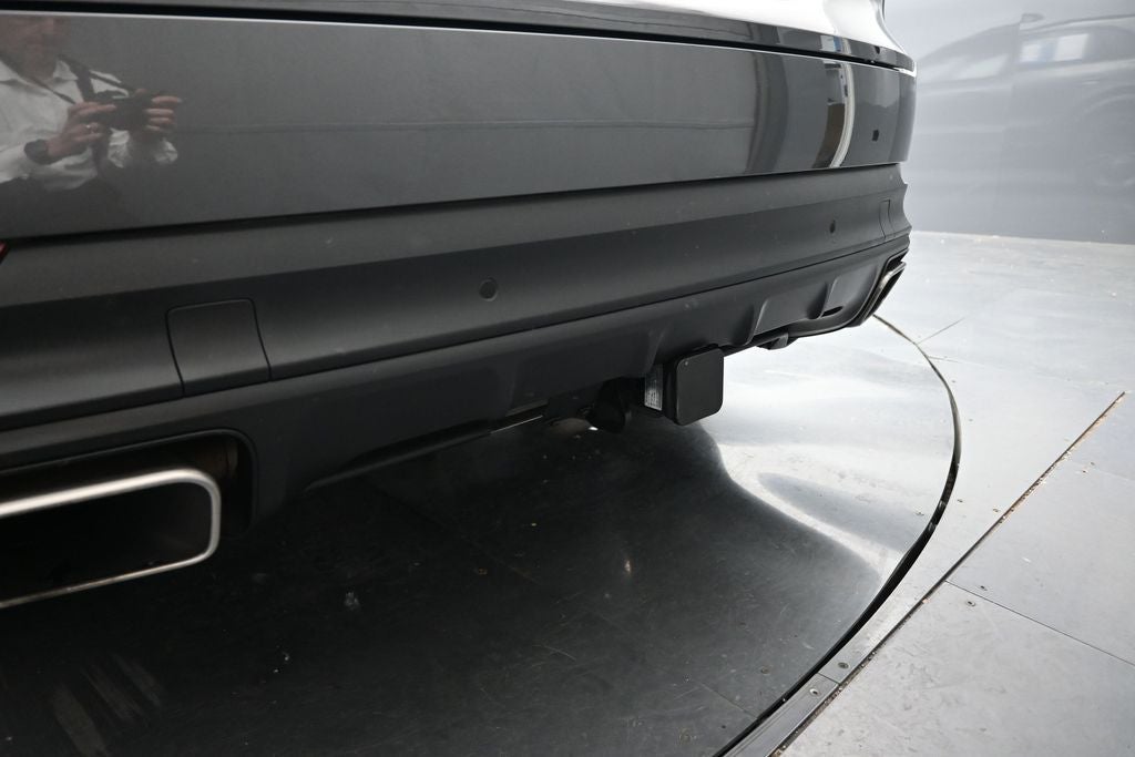 2023 Porsche Cayenne Base