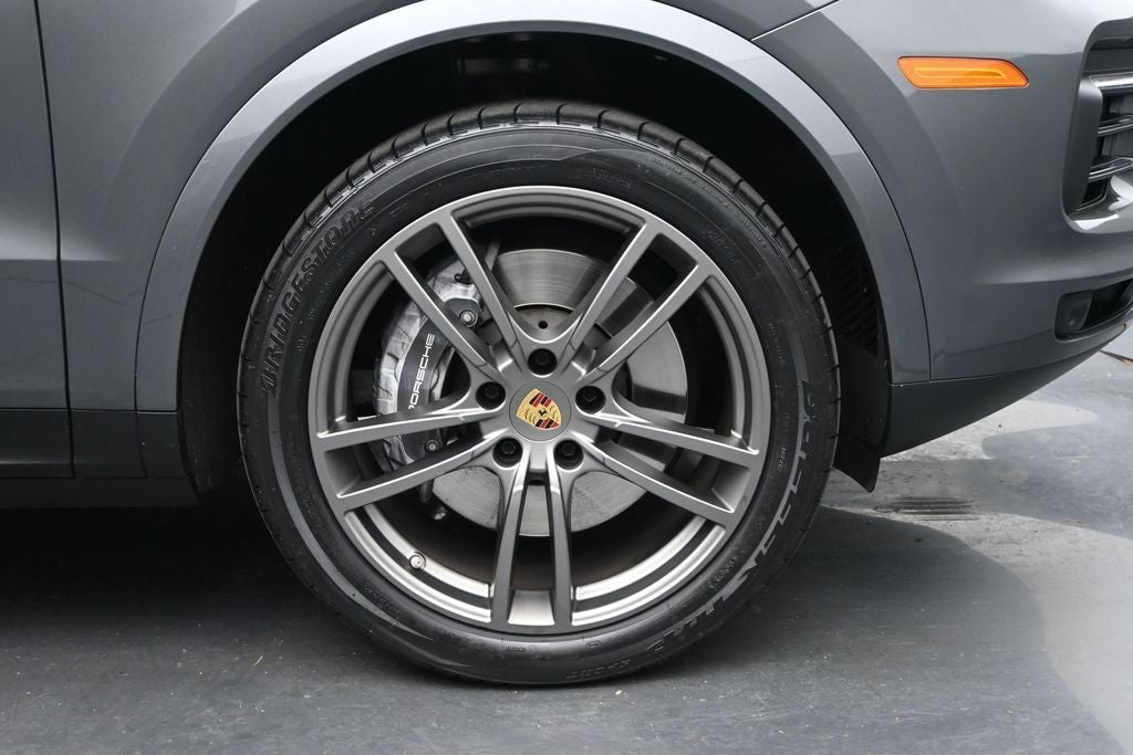 2023 Porsche Cayenne Base