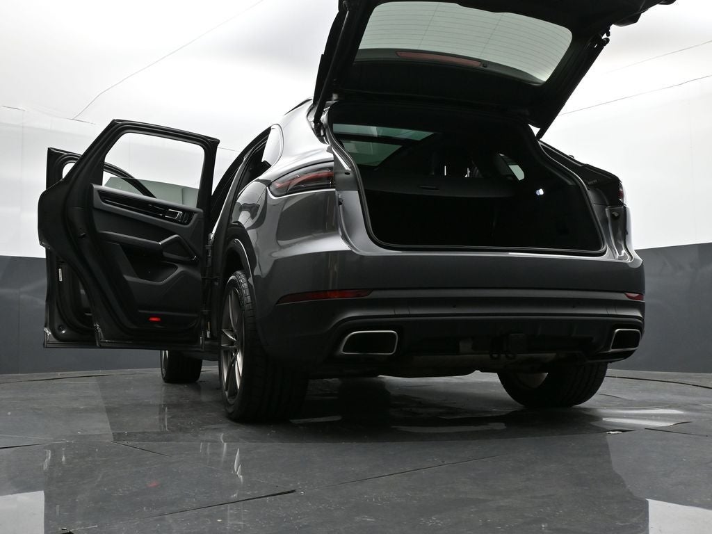 2023 Porsche Cayenne Base