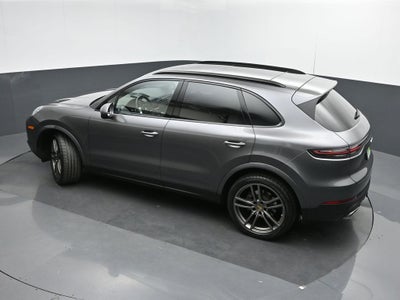 2023 Porsche Cayenne Base