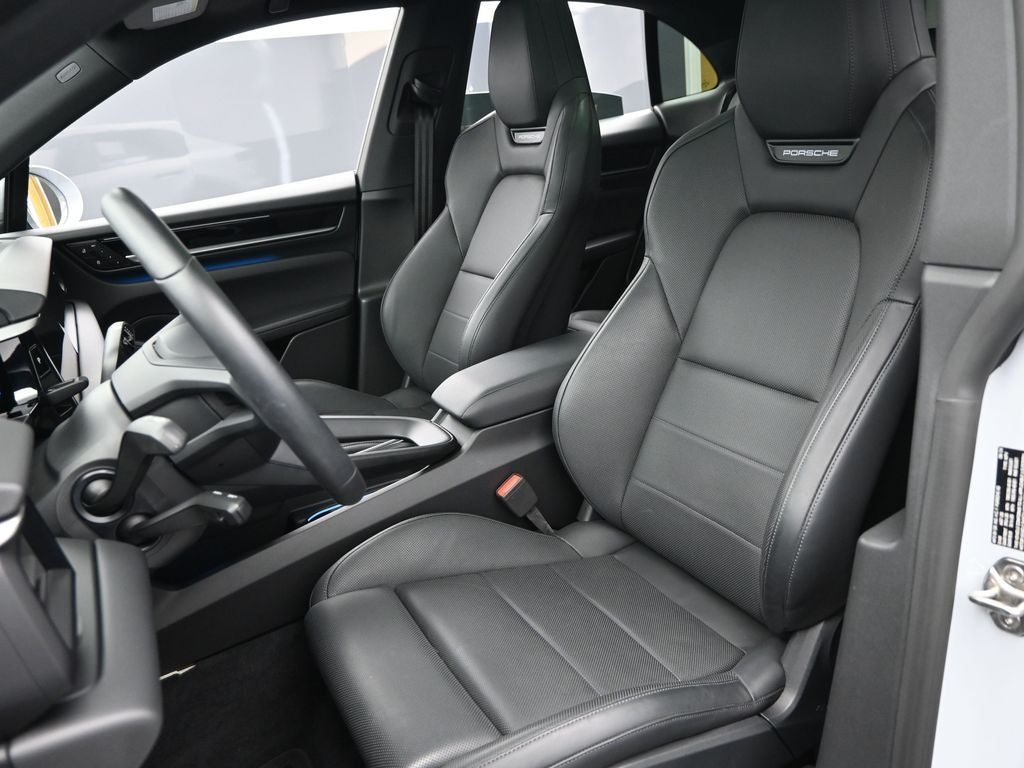 2024 Porsche Macan Electric 4