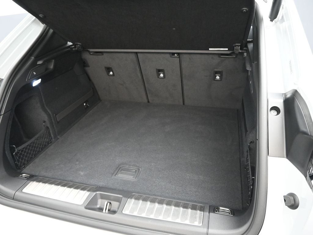 2024 Porsche Macan Electric 4