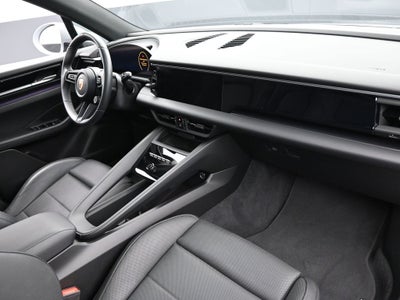 2024 Porsche Macan Electric 4