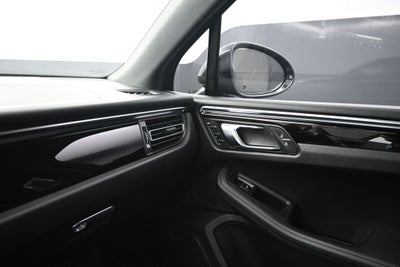 2020 Porsche Macan S