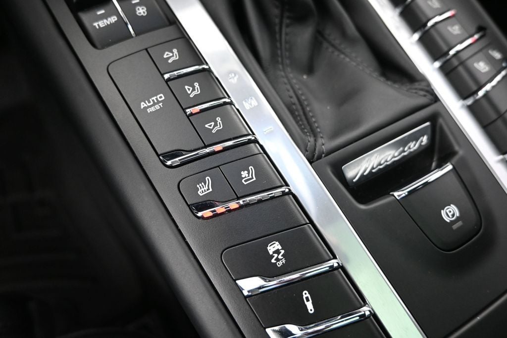 2020 Porsche Macan S