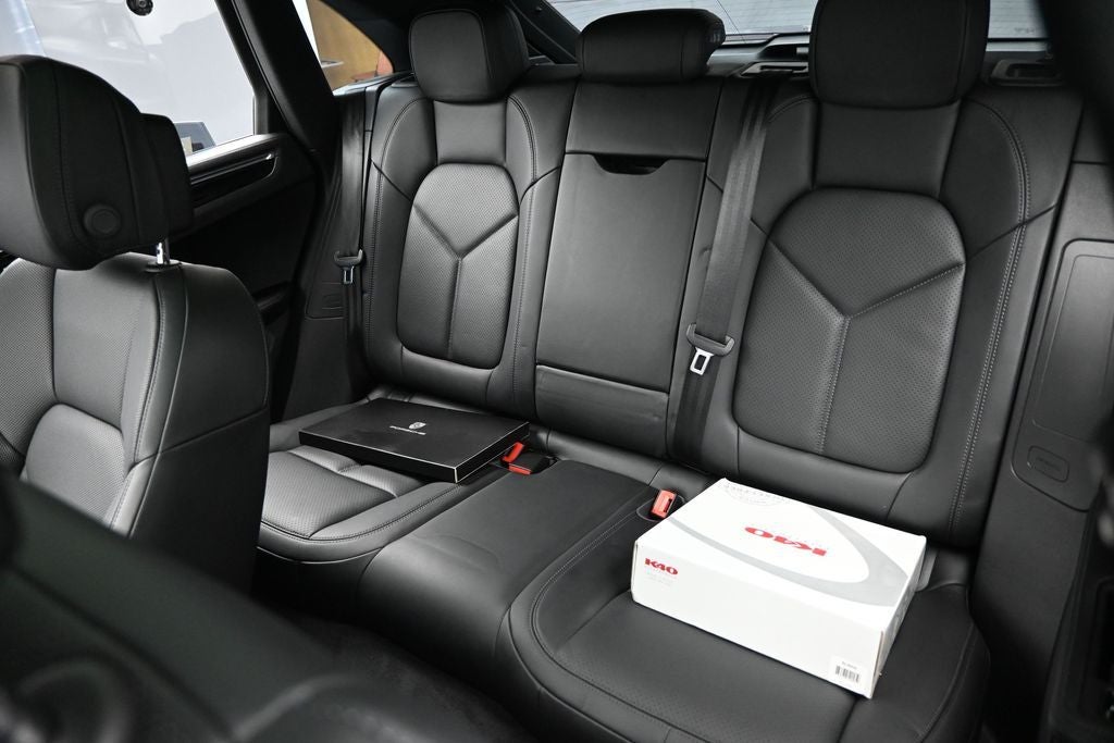 2020 Porsche Macan S