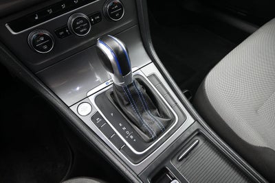 2016 Volkswagen e-Golf SE
