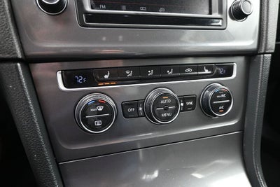 2016 Volkswagen e-Golf SE