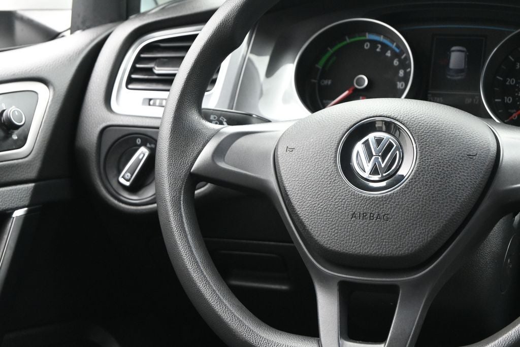 2016 Volkswagen e-Golf SE