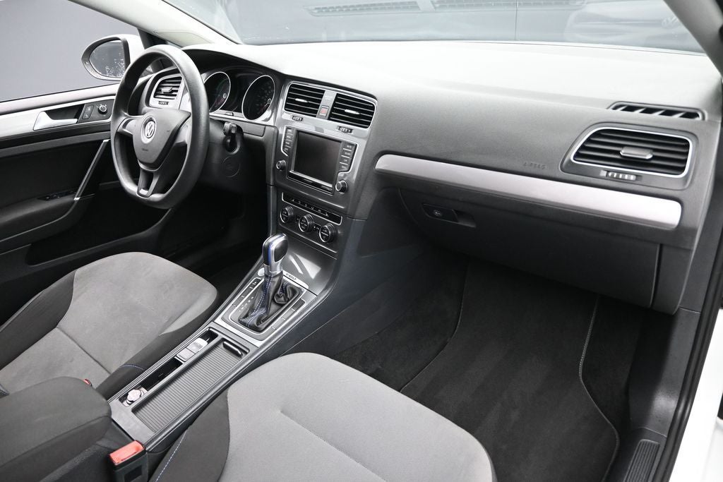2016 Volkswagen e-Golf SE