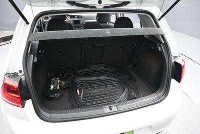 2016 Volkswagen e-Golf SE