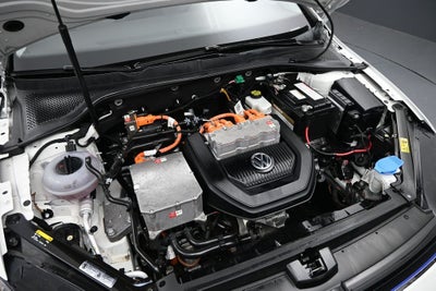 2016 Volkswagen e-Golf SE