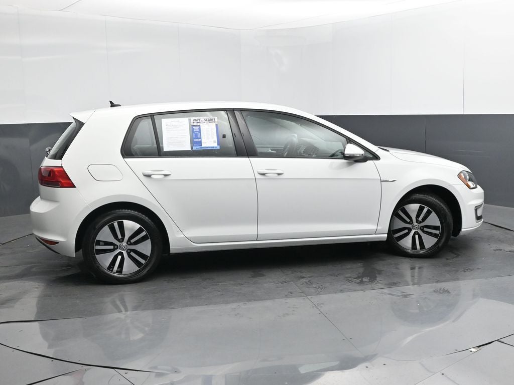 2016 Volkswagen e-Golf SE