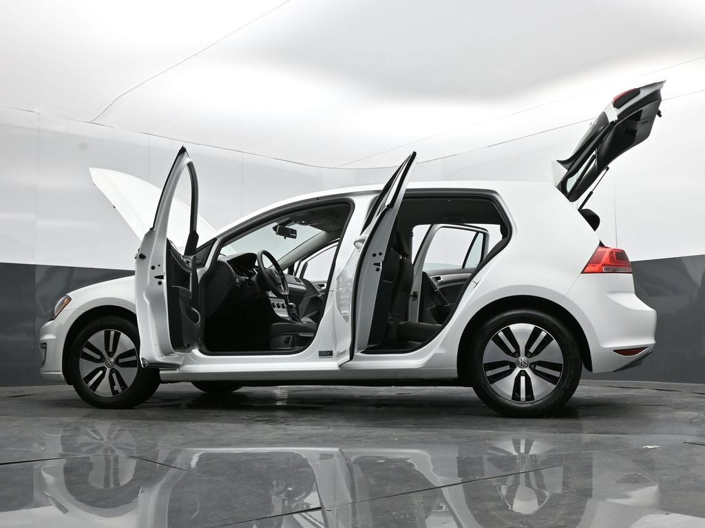 2016 Volkswagen e-Golf SE