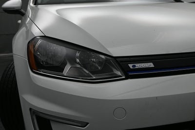 2016 Volkswagen e-Golf SE