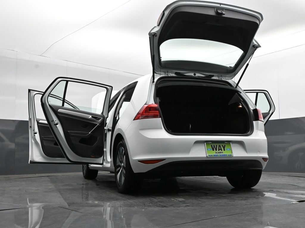 2016 Volkswagen e-Golf SE