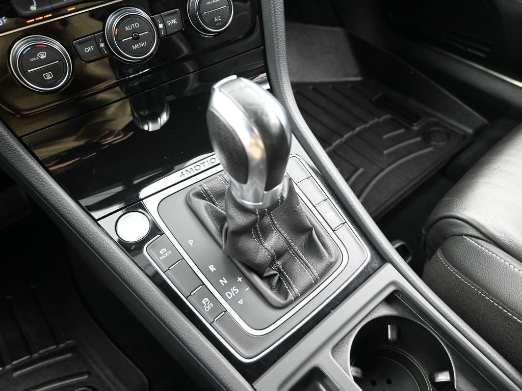 2015 Volkswagen Golf R