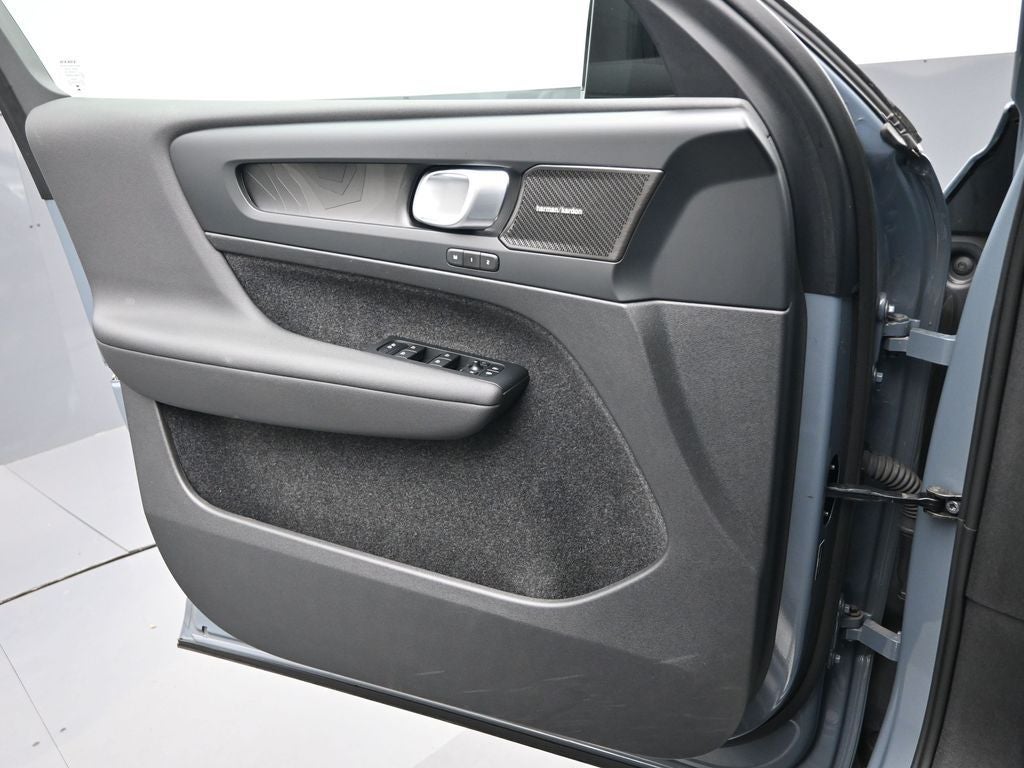 2023 Volvo C40 Recharge Pure Electric Ultimate EV