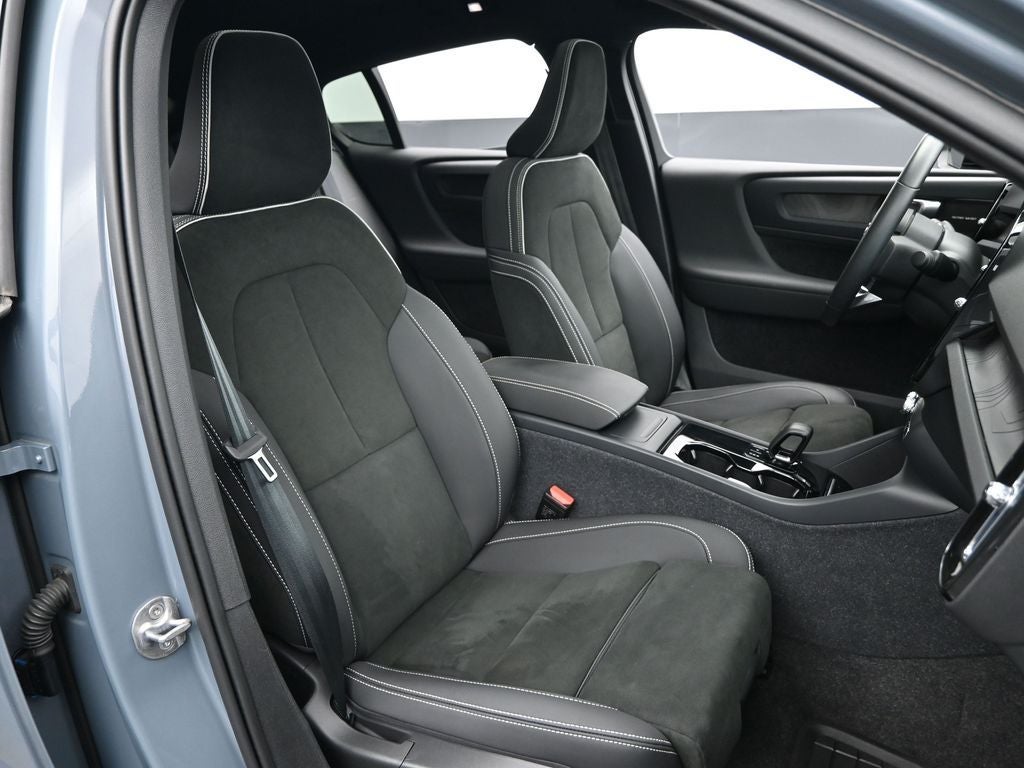 2023 Volvo C40 Recharge Pure Electric Ultimate EV